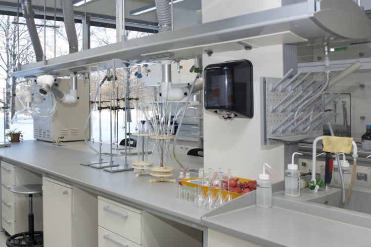 Labs & Life Sciences